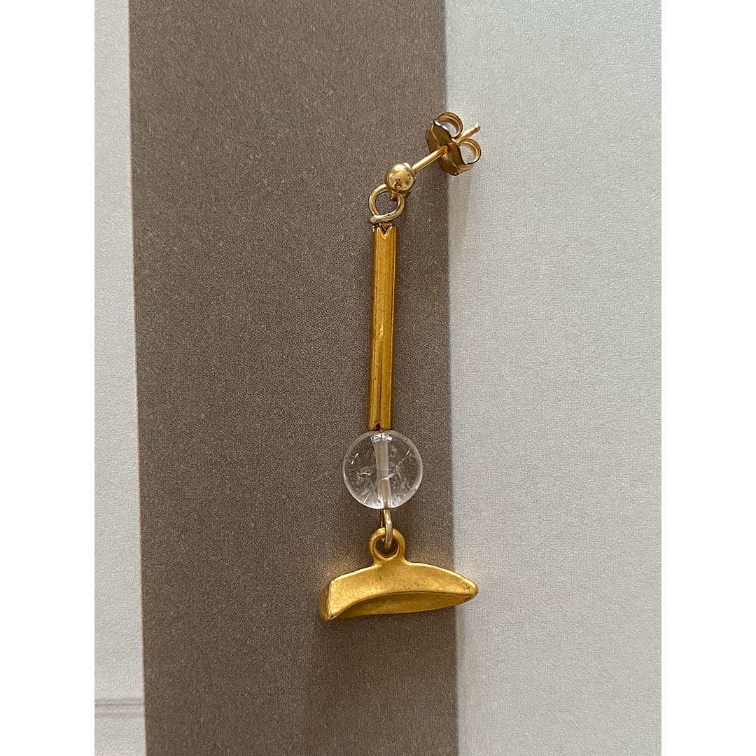 ルチルクオーツとゴールドモチーフのロングピアス|fig