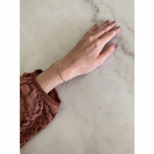 figアパタイトブレスレット着用イメージ　quiet current 静かな流れ