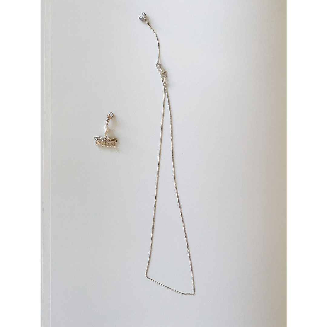 fig|パールとシルバーのネックレス