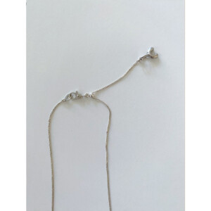 fig|パールとシルバーのネックレス