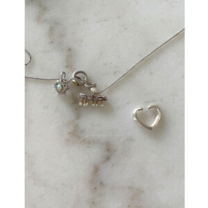 シルバーハートのイヤーカフとネックレス