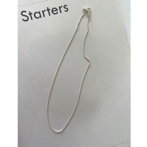 シルバーチェーンネックレス