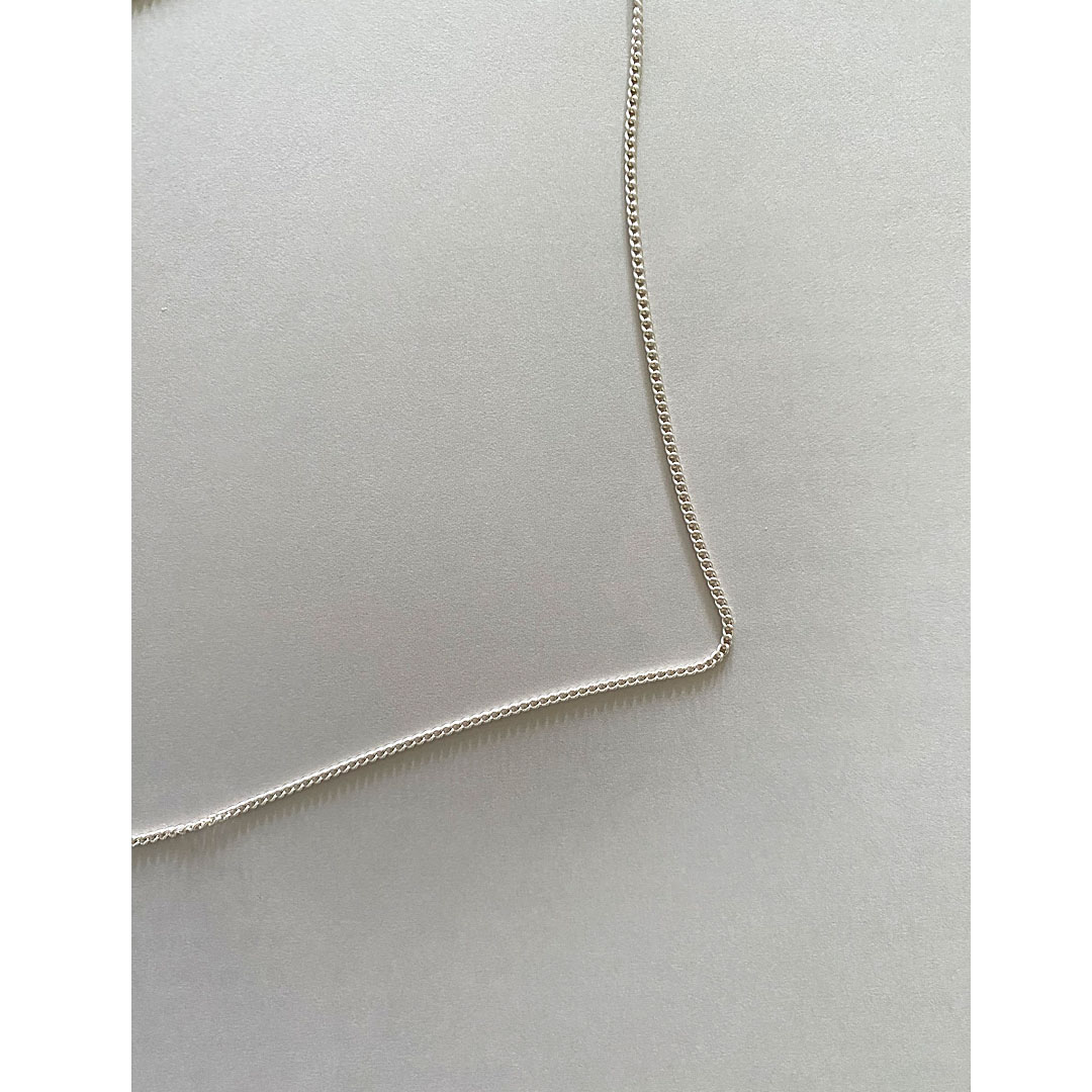 シルバーチェーンネックレス