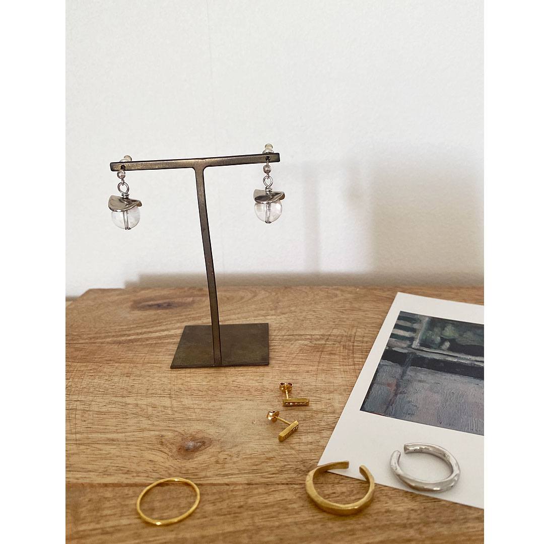 天然石ピアスとイヤーカフ